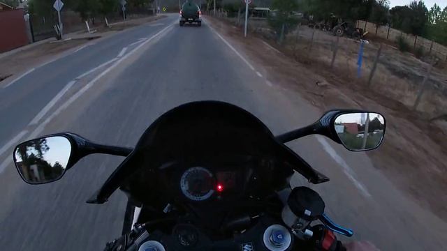 Suzuki GSXR 750 PRUEBA A FONDO!!! ??? смотреть онлайн