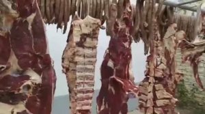 Разделка каждой части в отдельности.Снимаем мясо на колбасу.