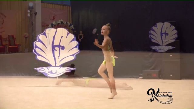 «Перлина Полісся 2019» Фрагменти виступів гімнасток ДЮСШ «Чернігів» 2010 2015 гр 25 05 2019 смотреть онлайн