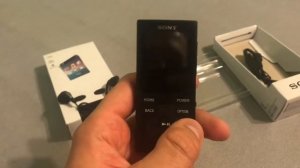 Распаковка и обзор mp3 плеер Sony NW-E393 4 Gb