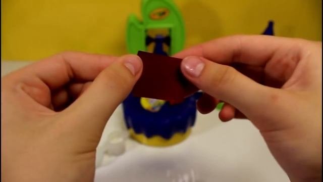 Делаем Краски с набором Крайола Crayola Paint Maker