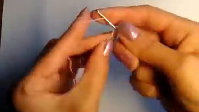 1. Как связать мягкий ободок, 1 ряд.avi смотреть онлайн