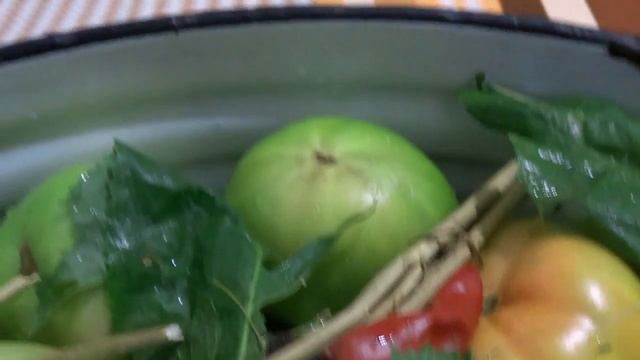 БОЧКОВЫЕ КВАШЕННЫЕ ПОМИДОРЫ В КАСТРЮЛЕ СУПЕР ПРОСТОЙ РЕЦЕПТ !!! НО С ИЗЮМИНКОЙ !!!