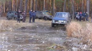 Subaru Forester vs Jeep Wrangler - Mud Offroad