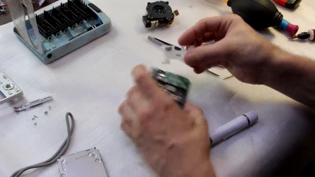 Замена объектива в фотоаппарате Panasonic DMC SZ1 mp4 смотреть онлайн