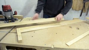 Простое приспособление для пазов с помощью фрезера