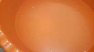 Эксперимент как покрасить воду в тёмно-синий  с помощью йода