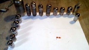 Разбор телевизора весна 308 в поиске золота...