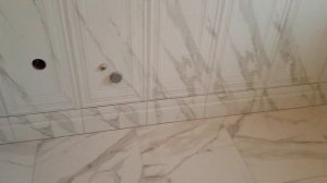 Красивая ванная комната . Керамогранит Керамо Марацци.