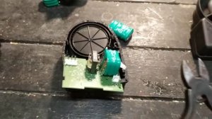 Штатная сирена сигнализации VW AUDI SEAT SKODA - 5Q0 951 605A,  1K0 951 605C