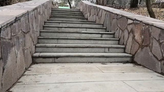 Гуляем по набережной Уфы в апреле.Вот это паводок! смотреть онлайн