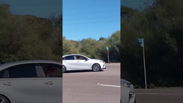 Kia Cerato GT acceleration sound смотреть онлайн