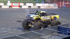 Monster Truck Crashes | Crazy Monster Truck Freestyle Moments  - Monster Jam World Finals | Doodles