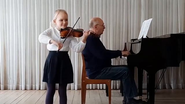 Карпунина Анастисия 7 лет - А. Тростянский Вариации смотреть онлайн