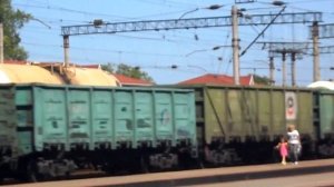 "Встреча 3ЭС5К-107 с ВЛ80С"