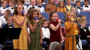 День Благодарения Песня Звучит - Дети Пение