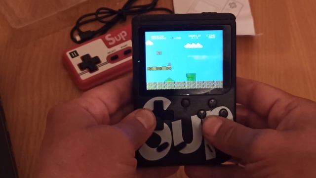 Обзор портативной игровой консоли SUP GAME BOX PLUS 400 в 1 смотреть онлайн