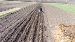 Минитрактор. Нарезка рядков под посадку картофеля