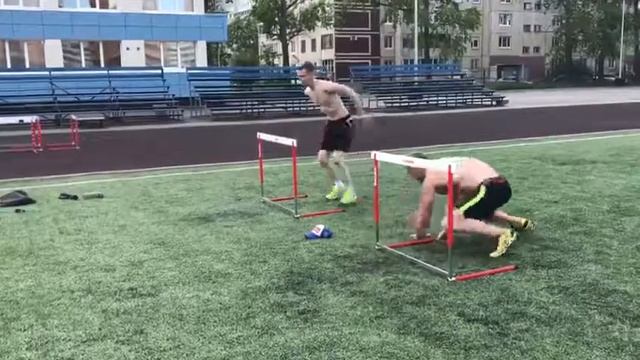 Прыжки через барьер смотреть онлайн