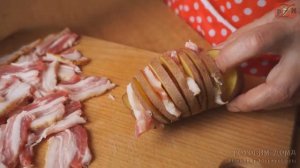 Картошка гармошка с салом в духовке?