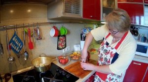 Персики и нектарины половинками в сиропе на зиму