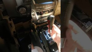 Снять консоль акпп на lexus lx570