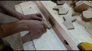 Декоративная панель из дерева
