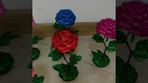 Розы из блестящего фоамирана