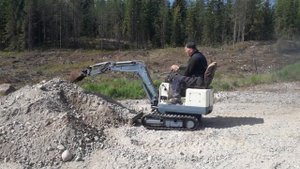 Mitsubishi ME08 mini kaivinkone