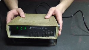 В СССР был цифровой мультиметр с 1983 года ВР-11А, а не только стрелочный Ц4354-М1, как все думают.