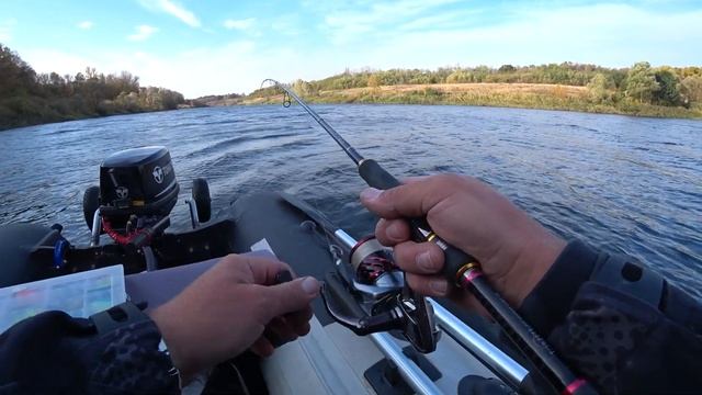 Щука в ураган смотреть онлайн