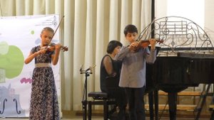 А.Л.Гурилев Романс «Вьется ласточка сизокрылая», Б.Барток «Волынка» Романова Катя Оганисян Эдгар