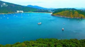 Marshmello, Avicii, Coldplay, Martin Garrix & Kygo, The Chainsmokers Style