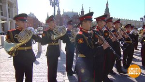 Оркестр суворовцев Московского военно-музыкального...ии. Доброе утро. Фрагмент выпуска от 30.08.2019
