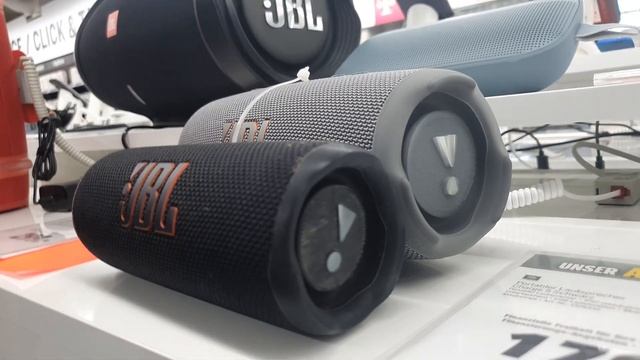 Jbl Flip 6 & Jbl Charge 5 - Bass Test [IN STORE] !!!