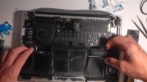 Замена батареи MacBook pro Late 2013