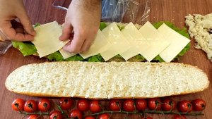 Готовлю огромный сэндвич из багета