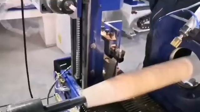 Токарный центр с ЧПУ с автозагрузкой заготовок Beaver 12D4 AUTO | Изготовление фигурной ножки стола смотреть онлайн