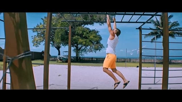 бали жизнь на острове флаг острова бали аэропорт смотреть онлайн