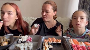 Мукбанг, роллы