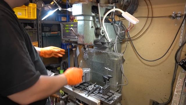 ③・ＦIM１５２用の自作DOHCヘッドは作れるのか？！（ヘッドとヘッドカバーの仕上げ完了！） смотреть онлайн