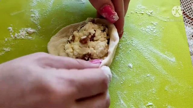 ПИРОЖКИ  С ТВОРОГОМ И ИЗЮМОМ??? ???#пирожкивдуховке #пирожкистворогом #выпечкакчаю