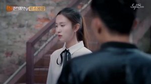 Хулиган школы влюбился в тихоню// Случайная любовь 💕