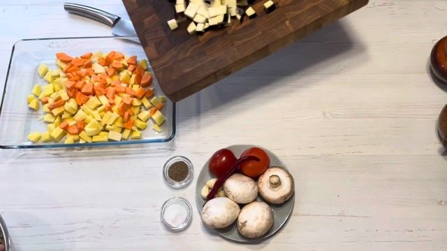 ЖАРКОЕ В ГОРШОЧКАХ ПО ДОМАШНЕМУ?Простой и Вкусный Рецепт.