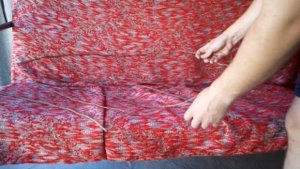 Как отвадить котов от диван - качели.