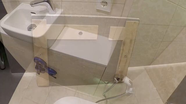 Разборные короба на магнитах в санузле.