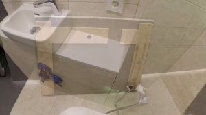 Разборные короба на магнитах в санузле.