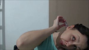 Постановка пиявки за ухо