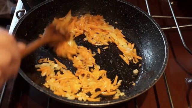 Куриный суп с галушками на сметане . смотреть онлайн