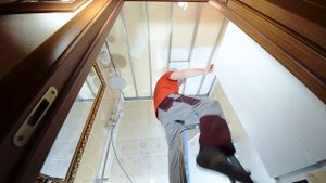 Установка кассетного потолка CESAL в ванной и туалетной комнатах